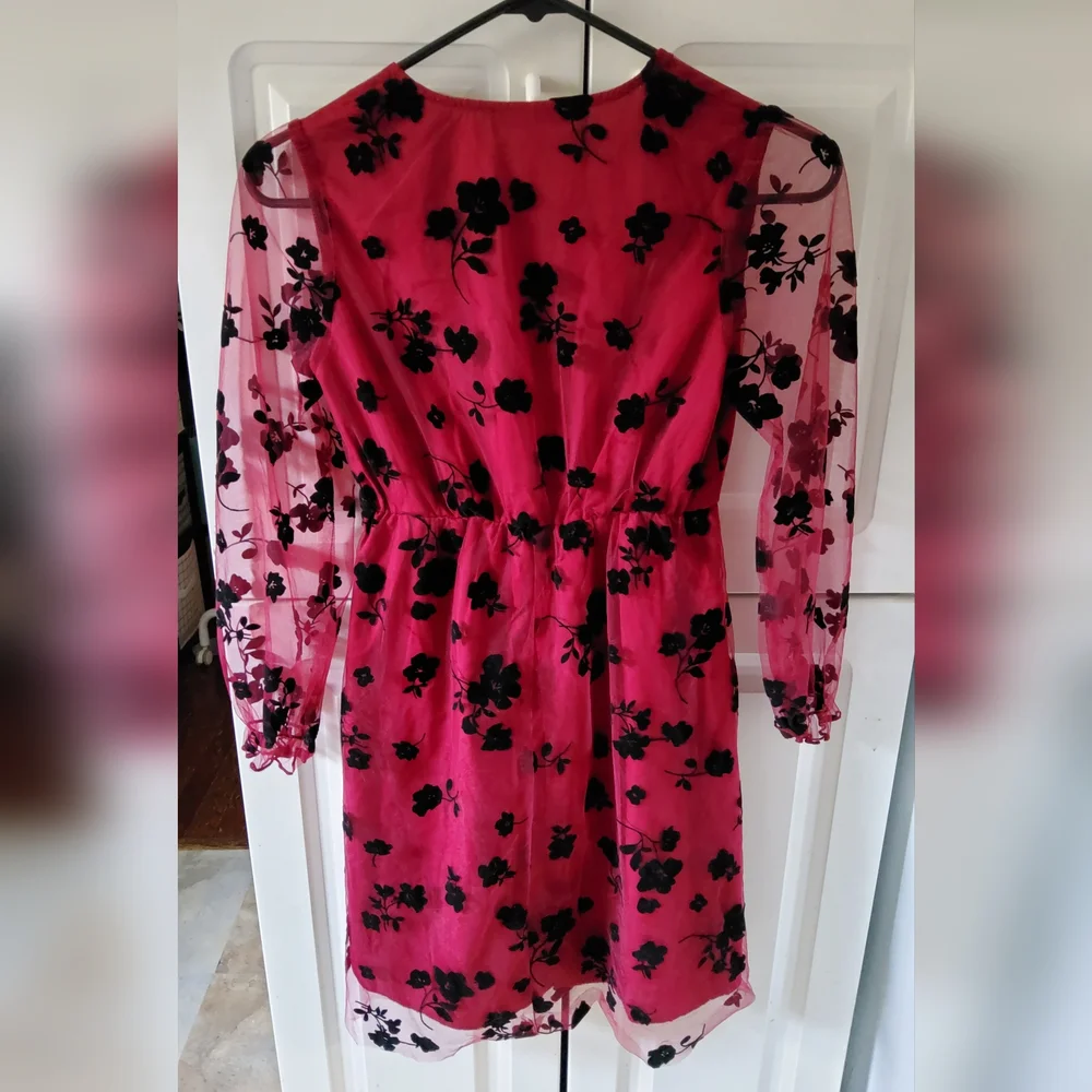 Special Occasion Girls Dresses (10-11y And 12y) - Picture 9 of 9